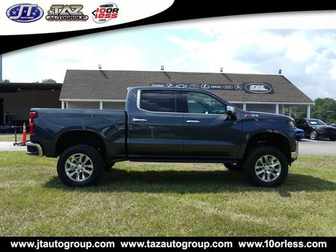 Used 2021 Chevrolet Silverado 1500 LTZ w/ LTZ Premium Package AWD/4WD image 8