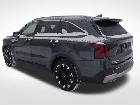 Used 2025 Kia Sorento SX FWD image 5