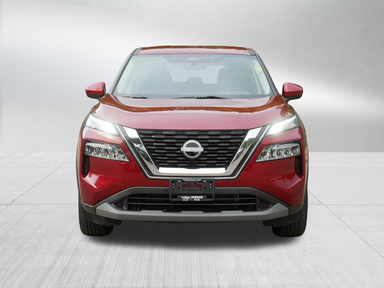 Certified 2023 Nissan Rogue SV AWD/4WD image 2