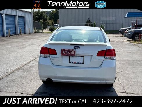 Used 2010 Subaru Legacy 2.5i Premium AWD/4WD image 6