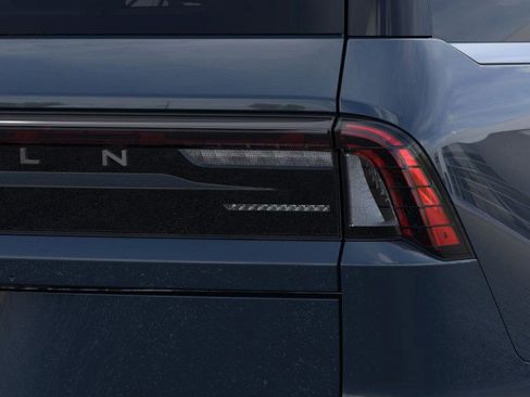 New 2026 Lincoln Navigator Reserve image 21