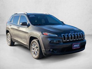 Used 2015 Jeep Cherokee Latitude video 2