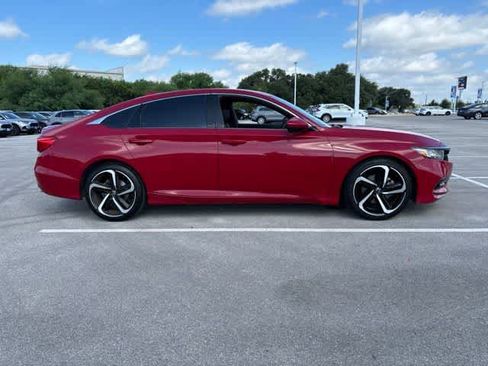 Used 2018 Honda Accord Sport image 6