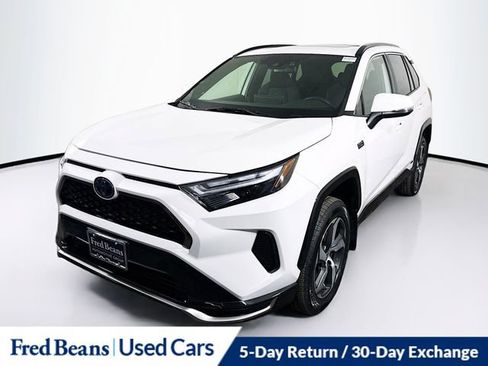 Used 2023 Toyota RAV4 SE w/ Weather & Moonroof Package image 3