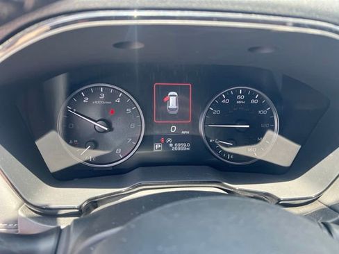 Used 2024 Subaru Outback Premium AWD/4WD image 9