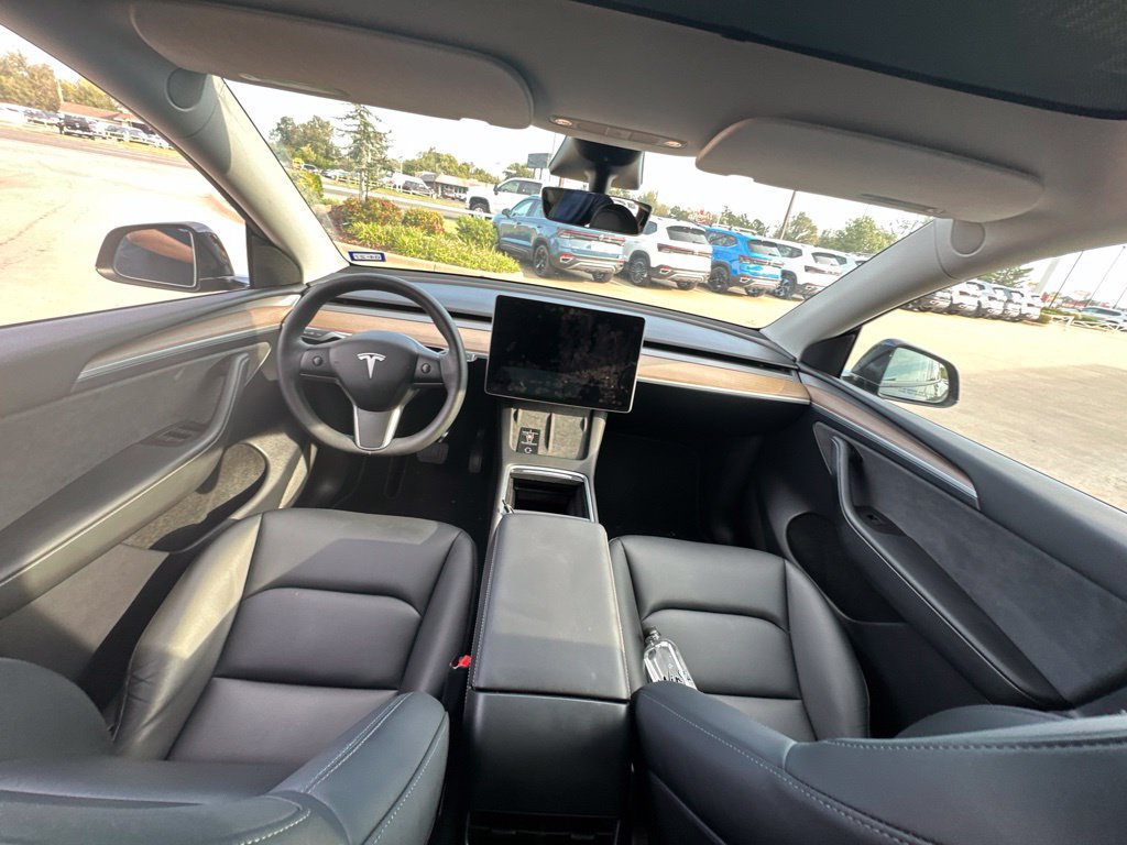 Used 2023 Tesla Model Y Long Range AWD/4WD image 12