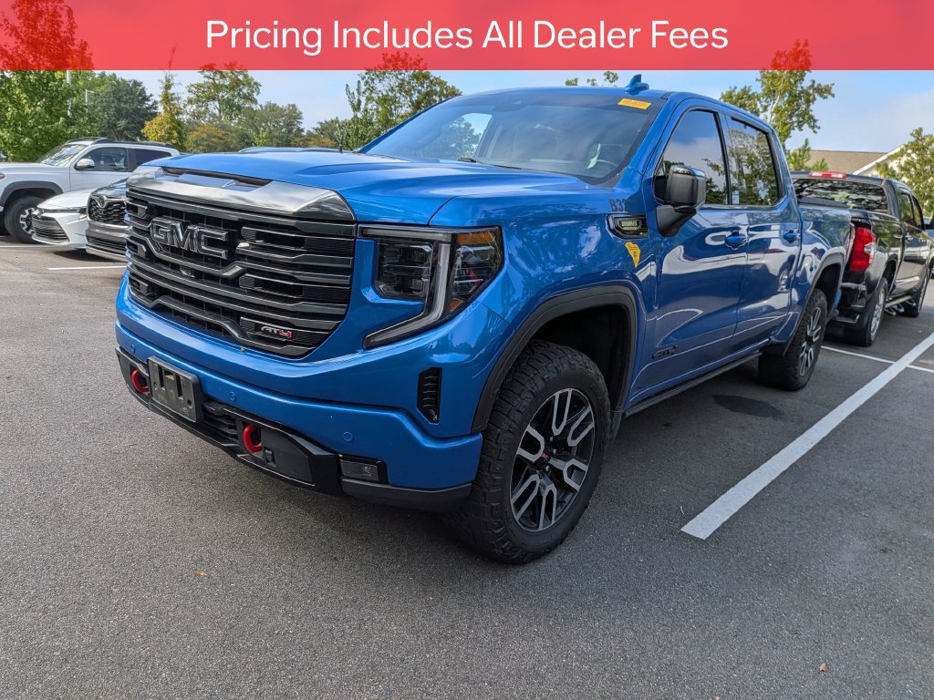 Used 2024 GMC Sierra 1500 AT4 w/ Technology Package AWD/4WD image 3
