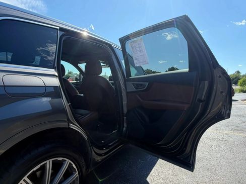 Used 2019 Audi Q7 2.0T Premium Plus w/ Premium Plus Package AWD/4WD image 26