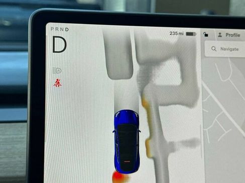 Used 2025 Tesla Model Y Long Range RWD image 30