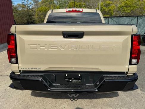 Used 2024 Chevrolet Colorado W/T RWD image 5