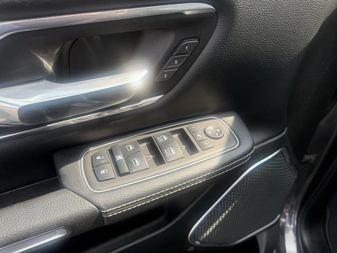 Used 2023 RAM 1500 Laramie AWD/4WD image 14