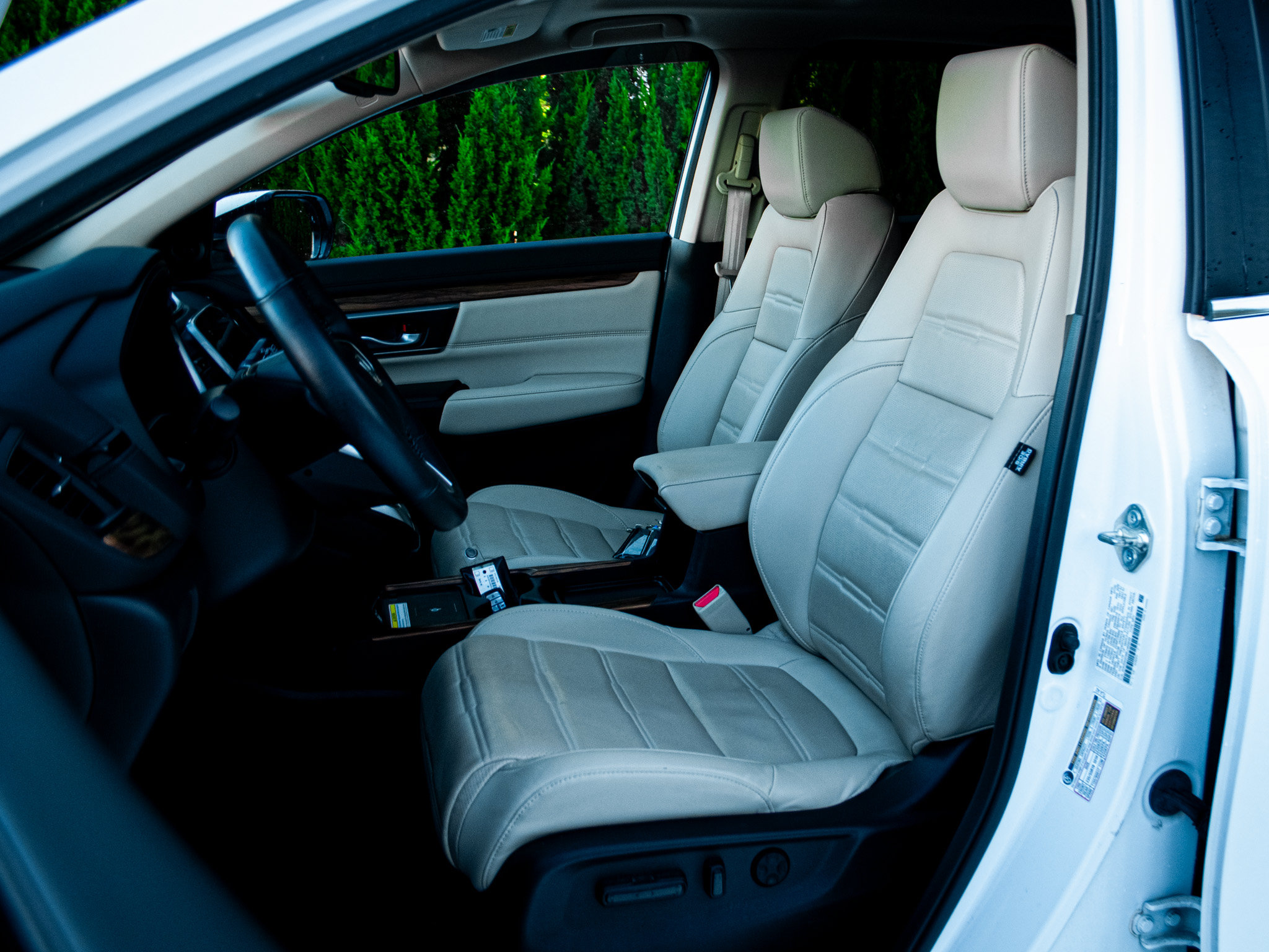 Used 2020 Honda CR-V Touring image 17