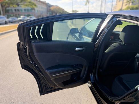 Used 2015 Dodge Charger SE w/ Sport Appearance Group RWD image 11