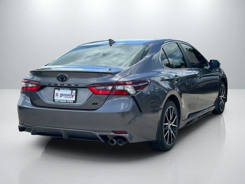 Used 2021 Toyota Camry SE FWD image 5