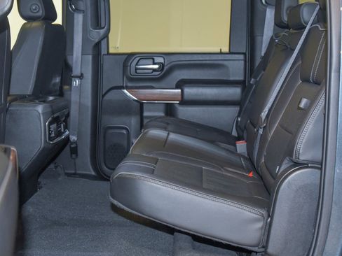 Used 2020 Chevrolet Silverado 3500 High Country w/ LPO, Dark Essentials Package image 4