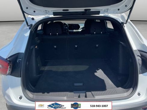 Certified 2024 Chevrolet Trax RS FWD image 18