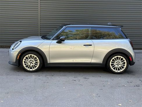 Used 2025 MINI Cooper S image 2