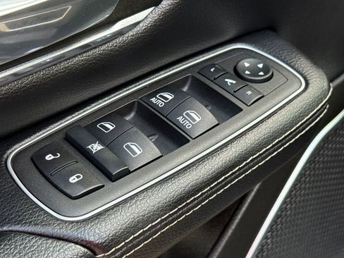 Used 2022 RAM 1500 Laramie image 20