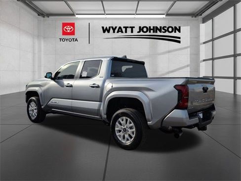 New 2026 Toyota Tacoma SR5 image 3