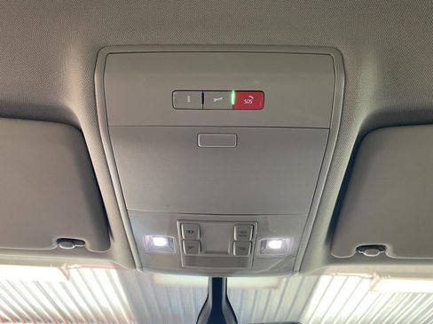 Used 2022 Volkswagen Atlas SE image 28