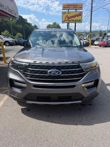 Used 2021 Ford Explorer XLT w/ Equipment Group 202A AWD/4WD image 3