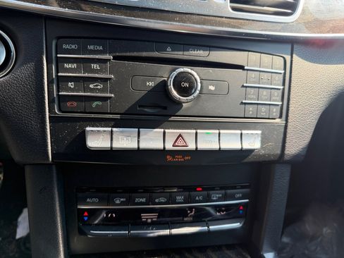 Used 2016 Mercedes-Benz E 350 Sedan image 22