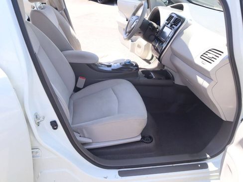 Used 2012 Nissan Leaf SL FWD image 37