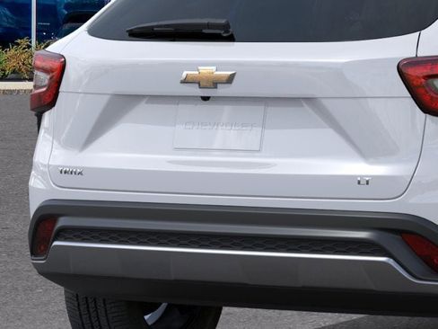 New 2026 Chevrolet Trax LT w/ LT Convenience Package image 14