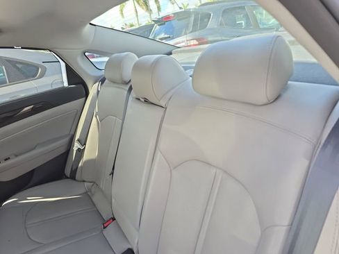 Used 2015 Hyundai Sonata Limited w/ Option Group 05 FWD image 12