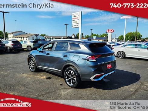 Used 2023 Kia Sportage EX AWD/4WD image 5