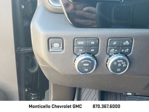 New 2026 GMC Sierra 2500 SLT w/ SLT Premium Package image 16