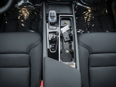 New 2026 Volvo XC60 B5 Plus w/ Protection Package Premier image 26