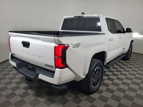 Used 2025 Toyota Tacoma TRD Sport image 6