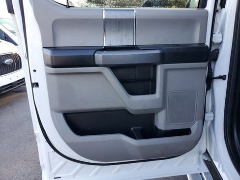 Certified 2019 Ford F250 XLT w/ XLT Premium Package image 13