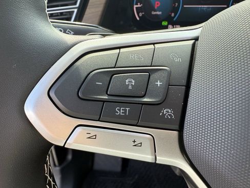 New 2026 Volkswagen Atlas SE image 16