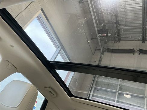 Certified 2024 Cadillac XT5 Premium Luxury w/ LPO, Floor Liner Package image 27