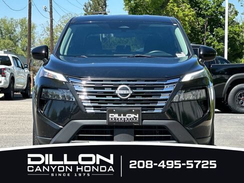 Used 2024 Nissan Rogue SV AWD/4WD image 11
