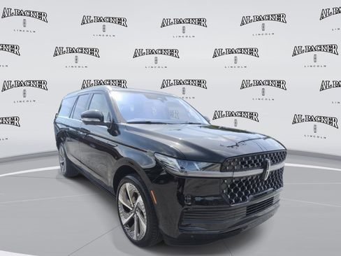 Used 2025 Lincoln Navigator L Black Label AWD/4WD image 7