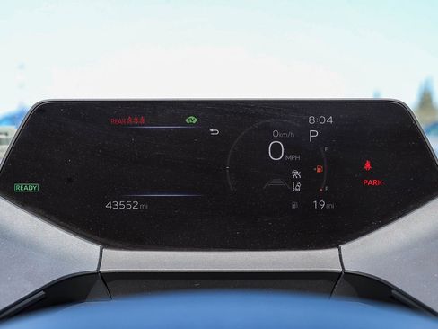 Certified 2024 Toyota Prius XLE FWD image 24