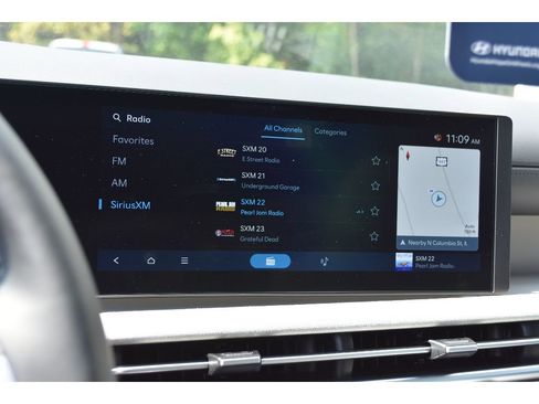 New 2025 Hyundai Tucson Limited image 24