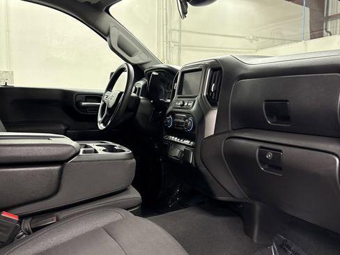 Used 2024 Chevrolet Silverado 1500 Custom Trail Boss w/ LPO, Dark Essentials Package image 24