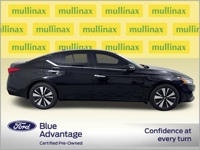 Used 2020 Nissan Altima 2.5 SV FWD image 2