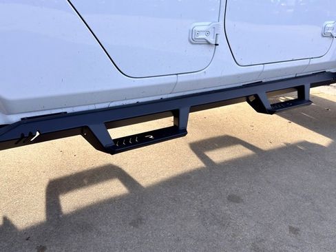 New 2025 Jeep Gladiator Sport image 93