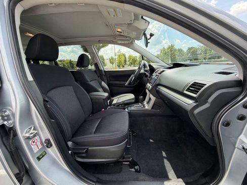 Used 2018 Subaru Forester 2.5i Premium AWD/4WD image 16