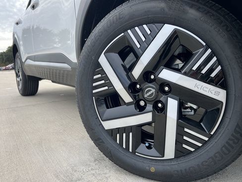 New 2026 Nissan Kicks SV w/ Cold Weather Package image 7