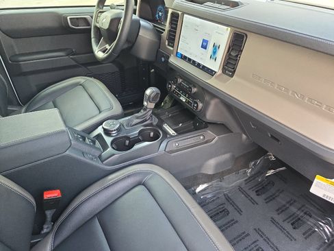 Used 2026 Ford Bronco Outer Banks AWD/4WD image 15