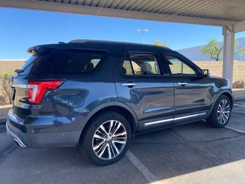 Used 2017 Ford Explorer Platinum AWD/4WD image 3