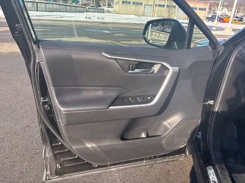 Used 2024 Toyota RAV4 AWD Hybrid image 35