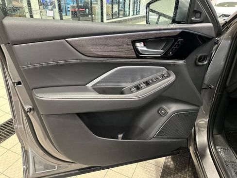 Certified 2026 Acura MDX SH-AWD w/ Advance Package image 11