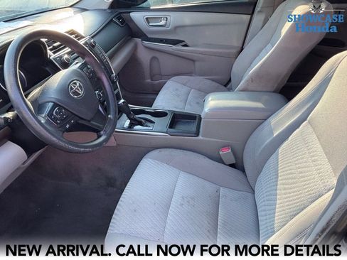 Used 2017 Toyota Camry FWD image 9
